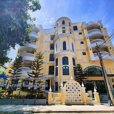 Siri Grand Bangkok Hotel 외부 사진