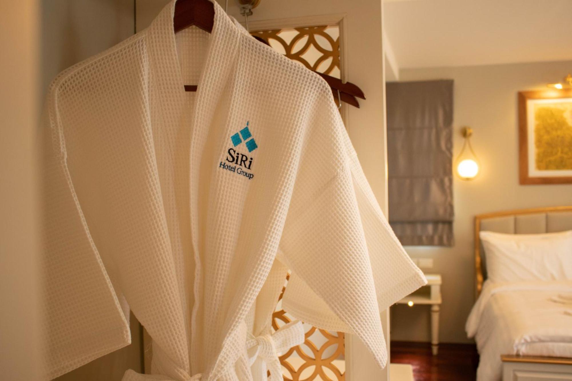 Siri Grand Bangkok Hotel 외부 사진