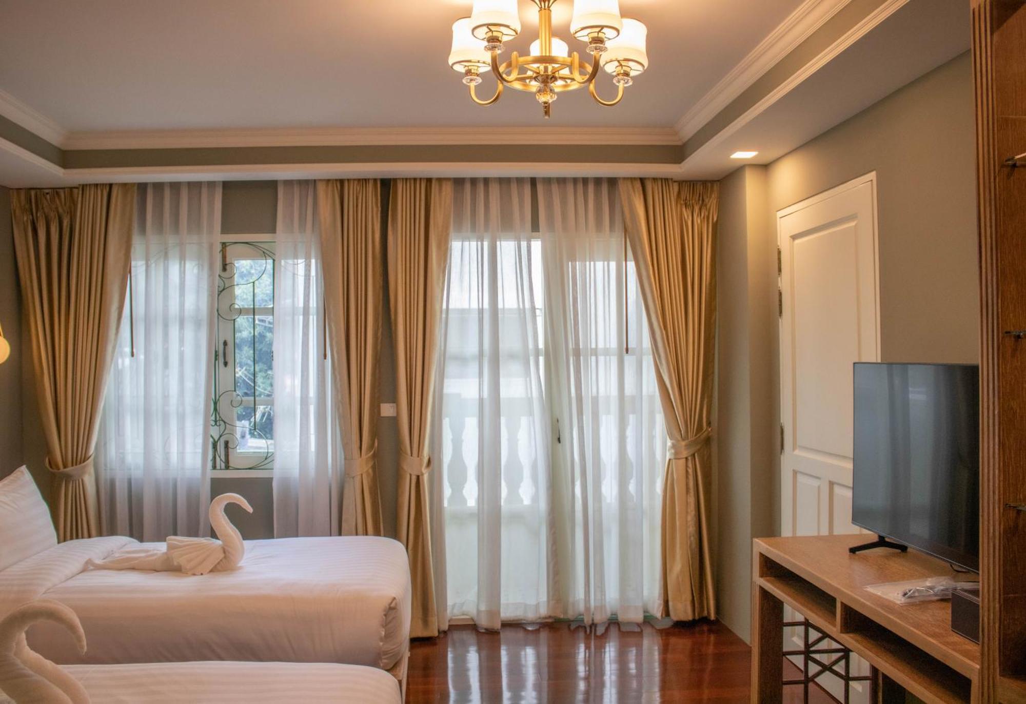 Siri Grand Bangkok Hotel 외부 사진