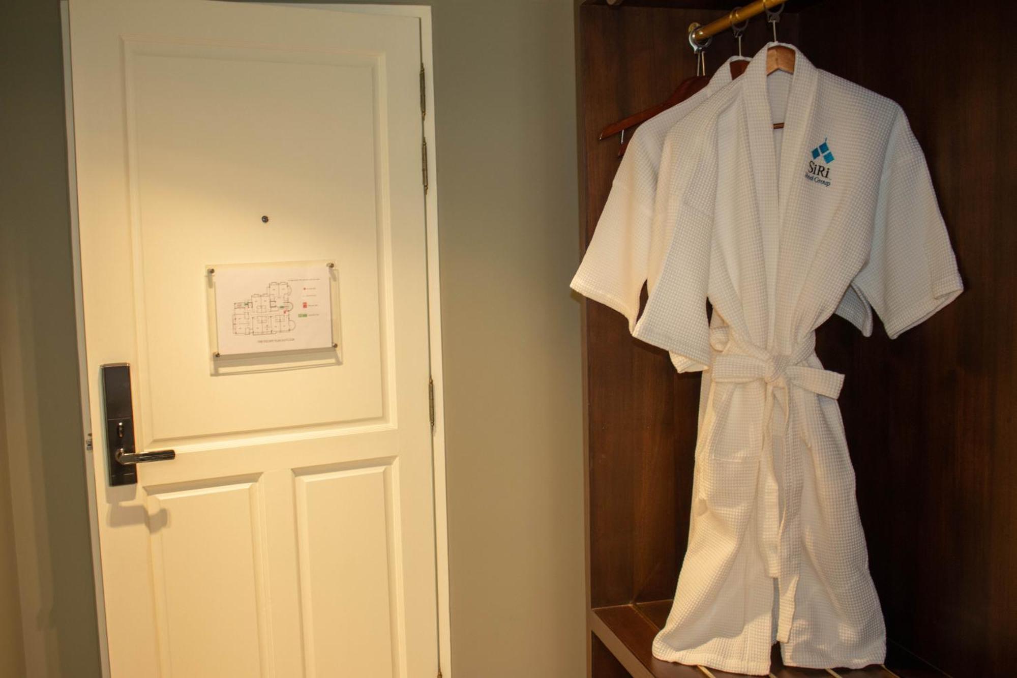Siri Grand Bangkok Hotel 외부 사진